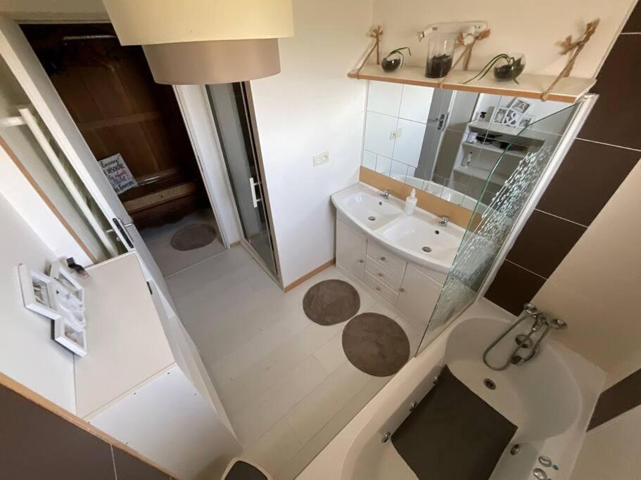 T2, Cl 3 Etoiles, 4 Lits, 4 Personnes Et 1enfant, Parking Et Terrasse Saint-Sever (Landes)