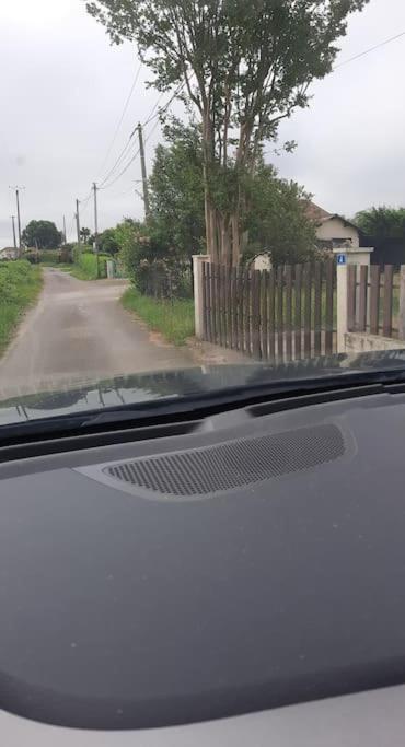 T2, Cl 3 Etoiles, 4 Lits, 4 Personnes Et 1enfant, Parking Et Terrasse Saint-Sever (Landes)